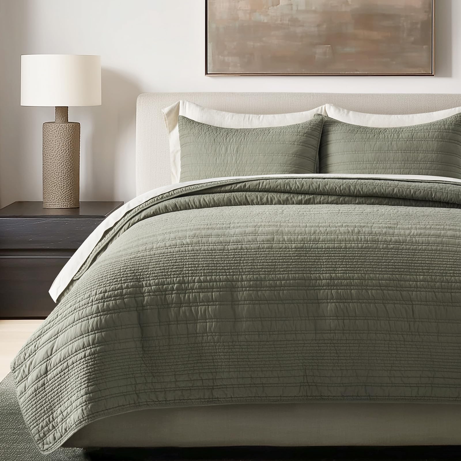 EverGraceHome king quilt front view showing clean modern lines and cozy look