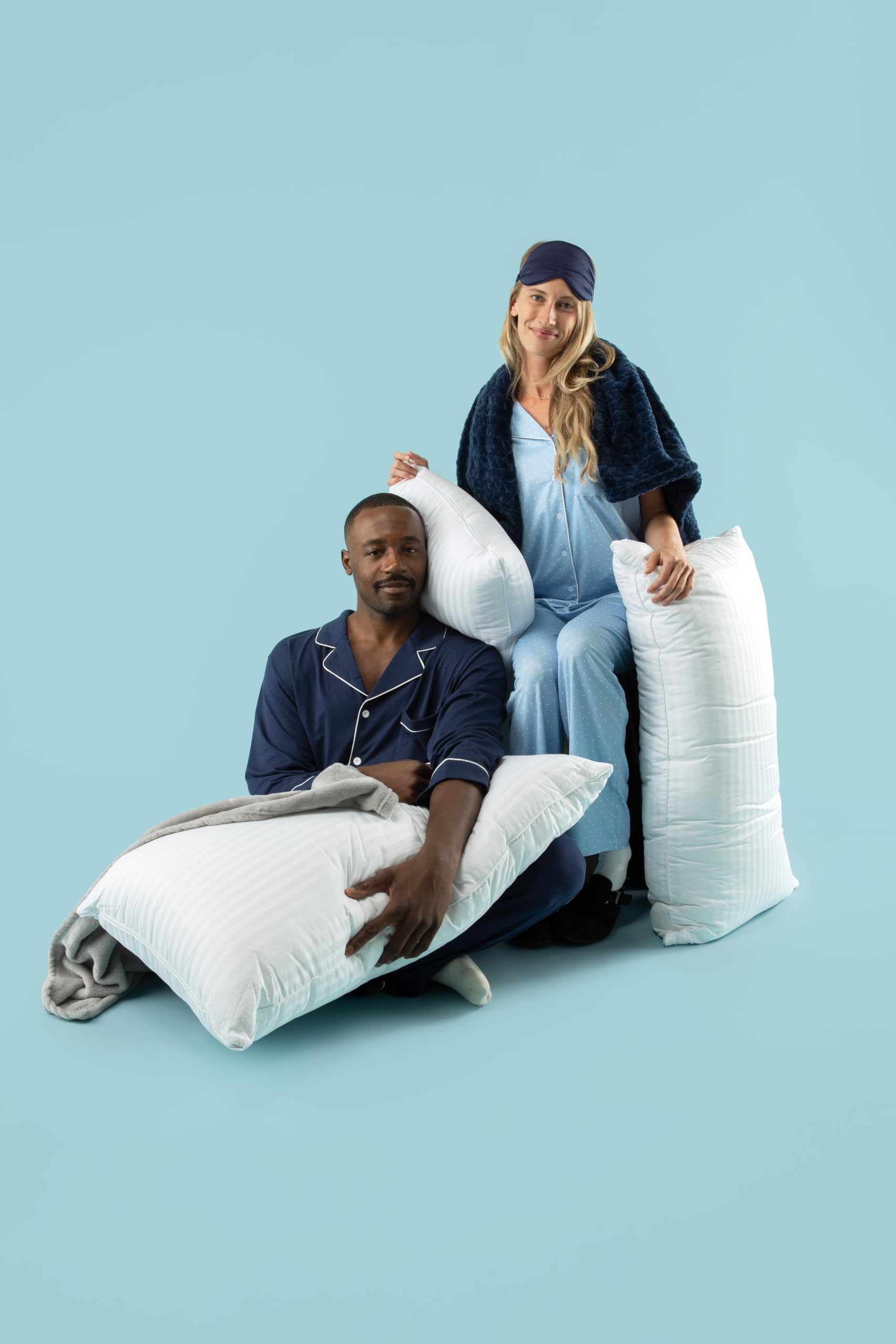 EverSnug demonstration of a side sleeper using higher loft for neck support