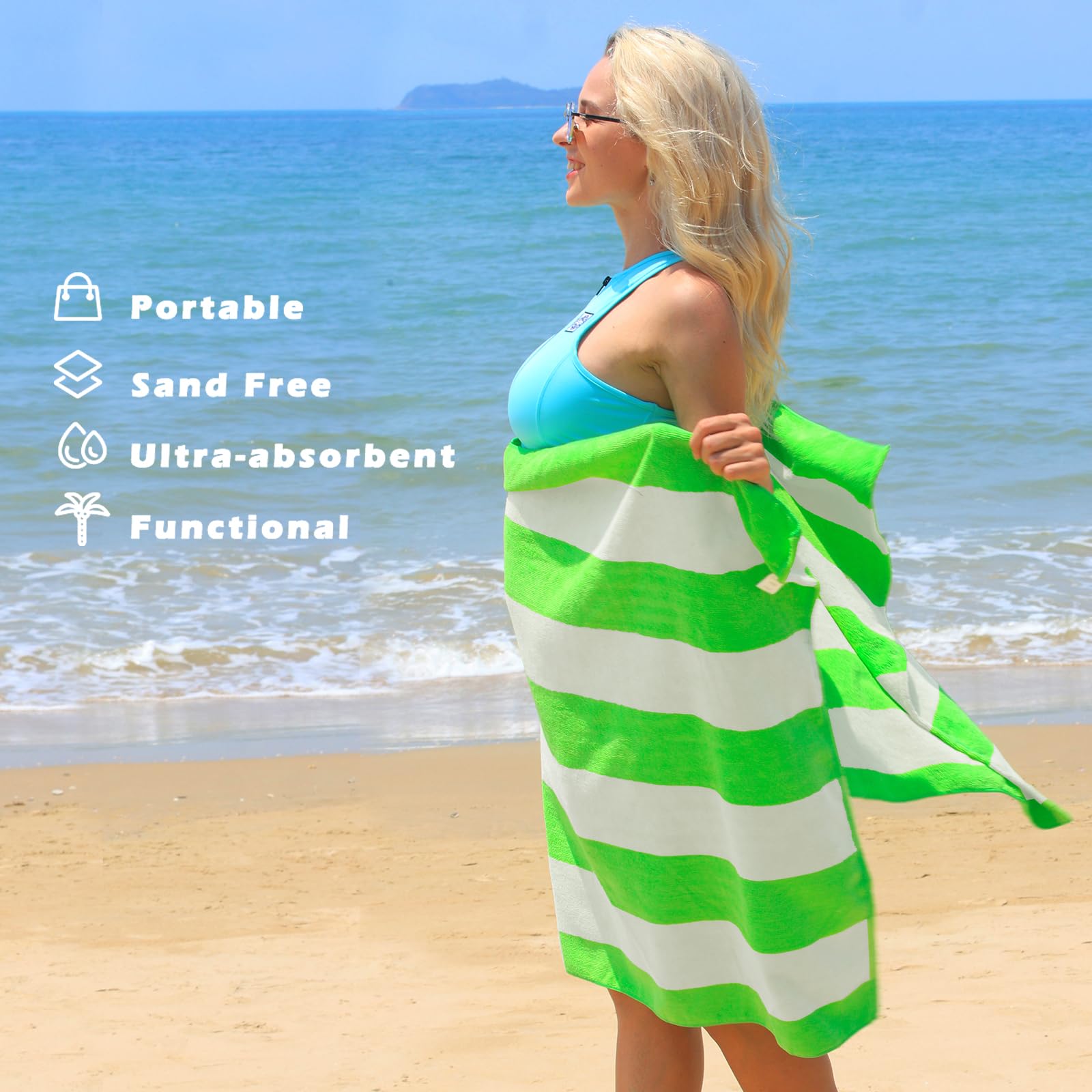 Exclusivo Mezcla towel spread on sand at beach demonstrating quick-dry portability