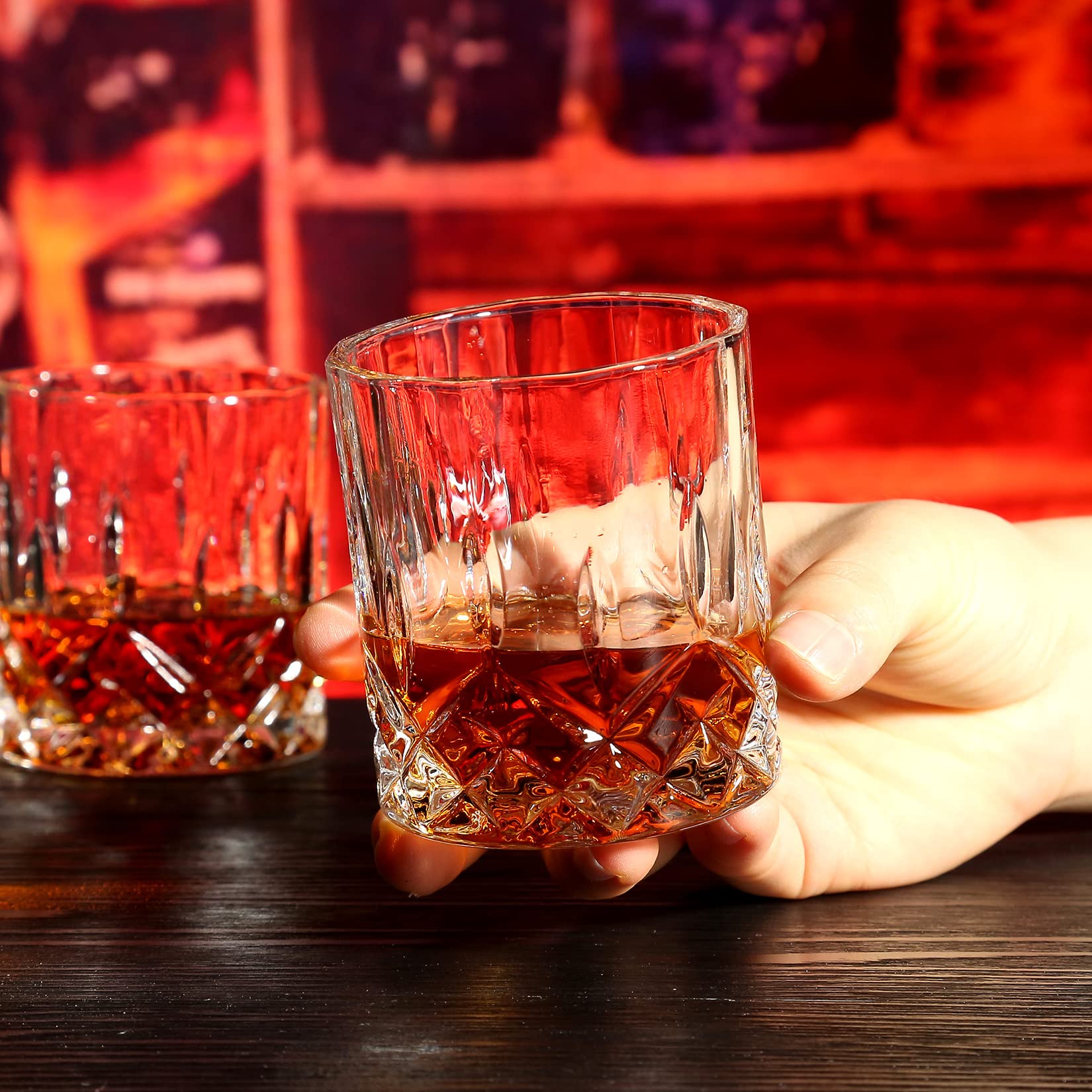 EXREIZST set staged on a home bar to showcase elegance and entertaining convenience