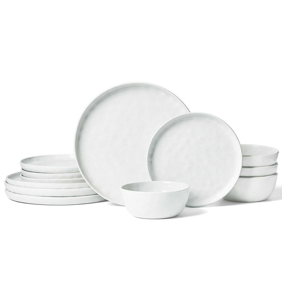famiware front packaging showing full 12-piece set and family-friendly design benefit
