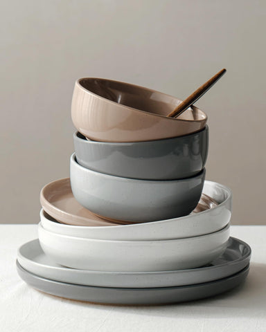 famiware stacked plates demonstrating compact storage and space-saving benefit