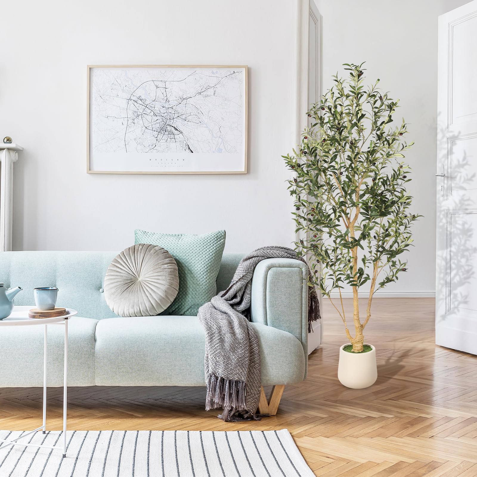 FEELEAD styled in living room to add greenery and warm ambiance benefit