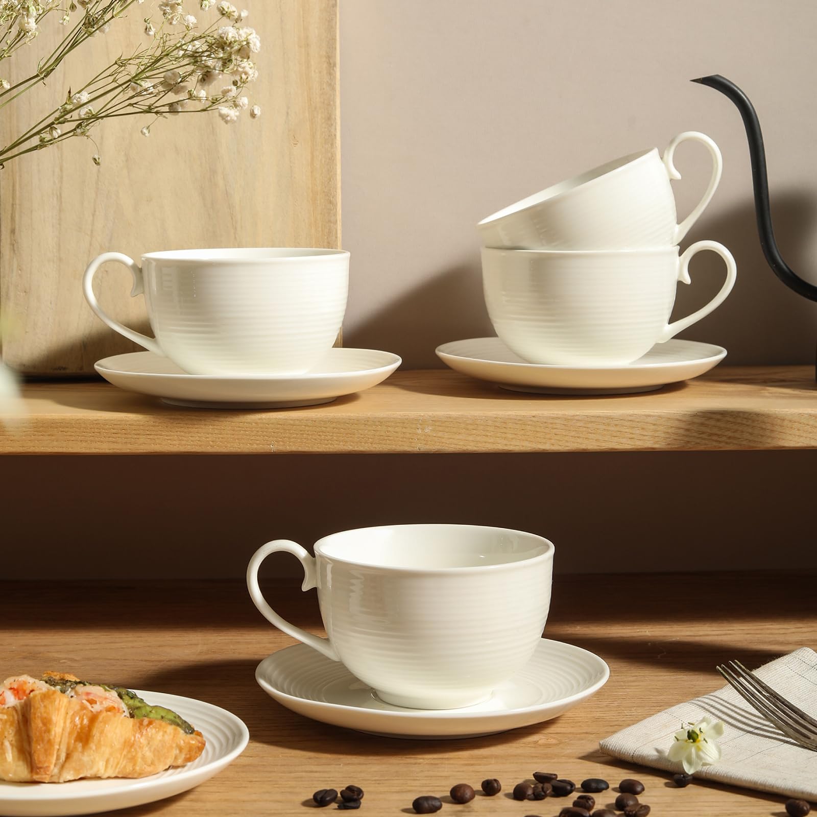 Feenmai cup in microwave illustrating reheating convenience and microwave safety