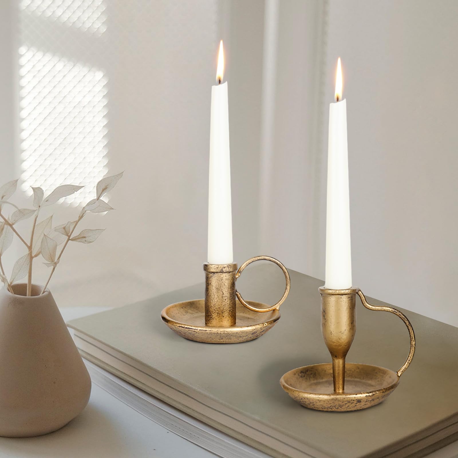 FIAHOSEY set in use on dinner table creating warm ambient lighting