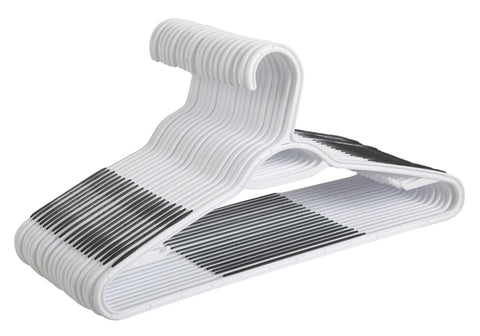 Finnhomy front view of 50-pack hangers showing compact organization benefit