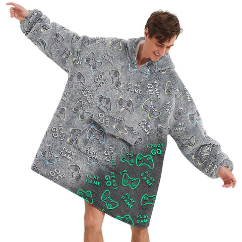 Fiosnow front view showing oversized wearable blanket hoodie, cozy warmth