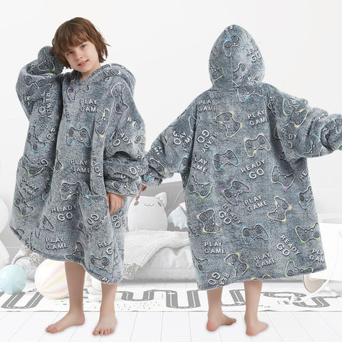 Fiosnow size comparison on child showing roomy coverage and layering ability