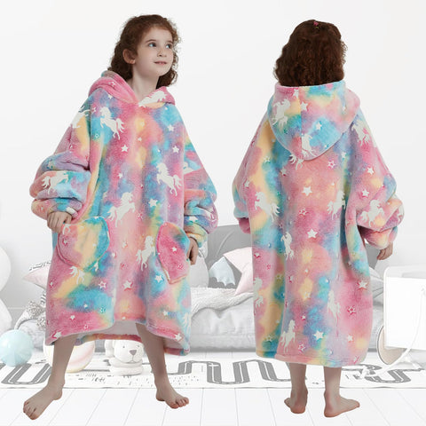Fiosnow kid wearing hoodie outdoors for comfy layered play and warmth