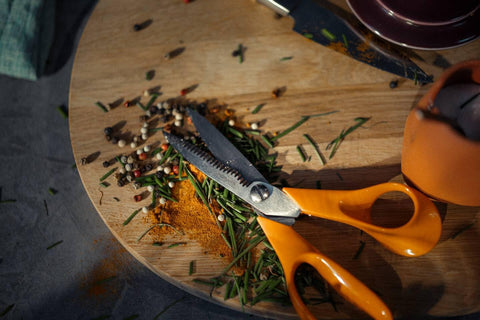 Fiskars ergonomic handle detail providing comfortable grip for longer tasks