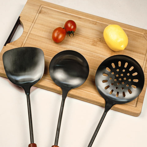 FJNATINH set beside ruler illustrating 17-inch length for safe cooking distance
