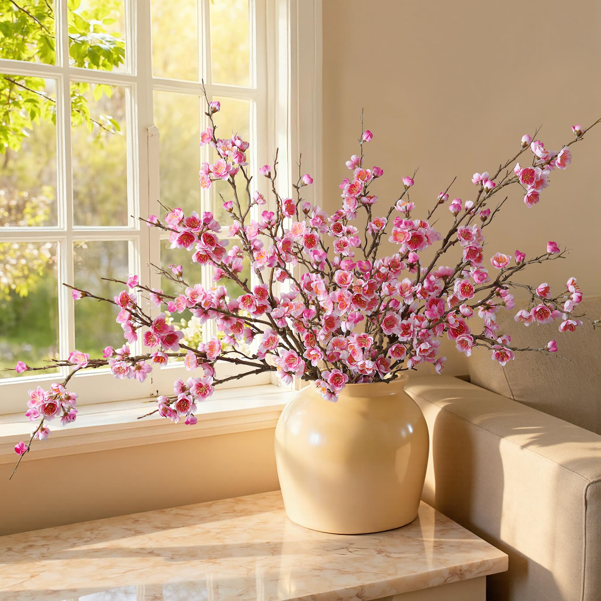 florisso hand holding a stem showing 34.45-inch scale and easy handling benefit
