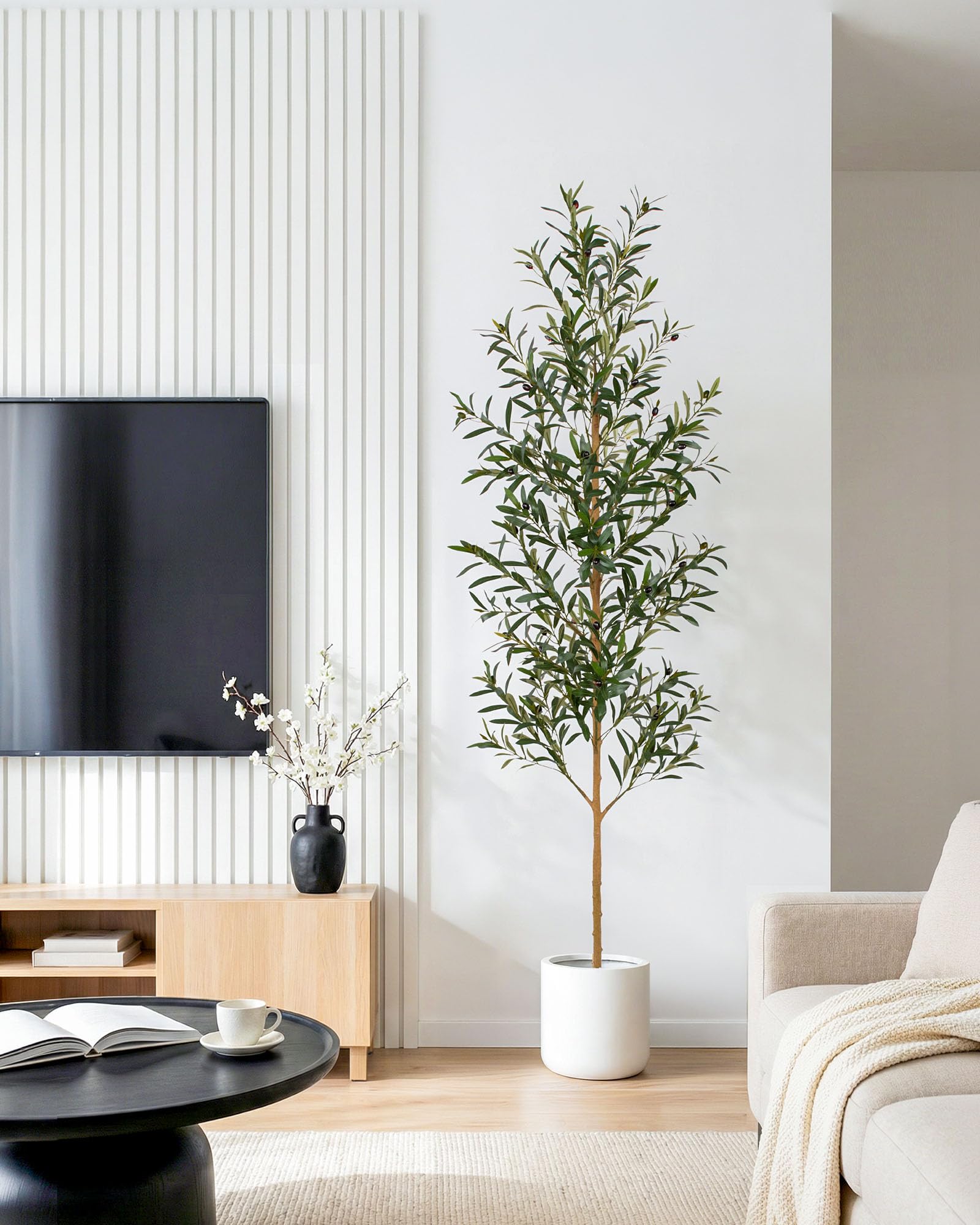 FLOWORLD detailed leaves and olives for lifelike depth