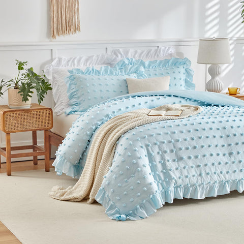 Flysheep comforter on twin bed styled to show drape and bedroom aesthetic benefit