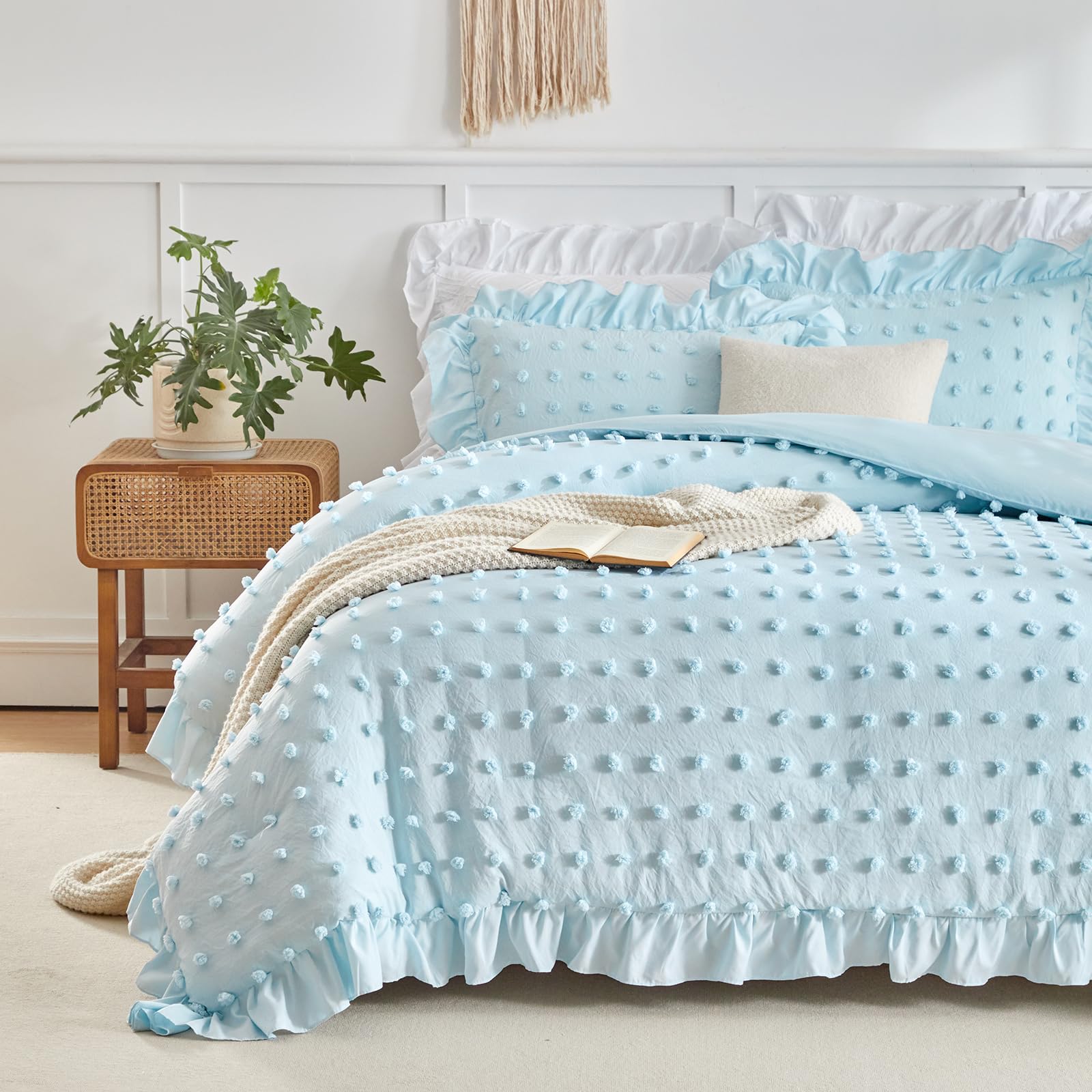 Flysheep microfiber texture detail showing soft brushed fabric for cozy comfort
