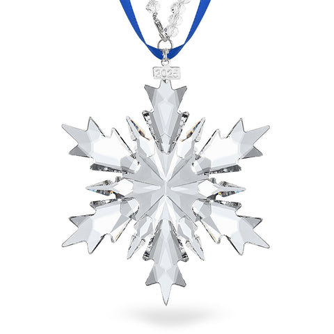 FNNVSS crystal snowflake front view showing clear facets and festive sparkle