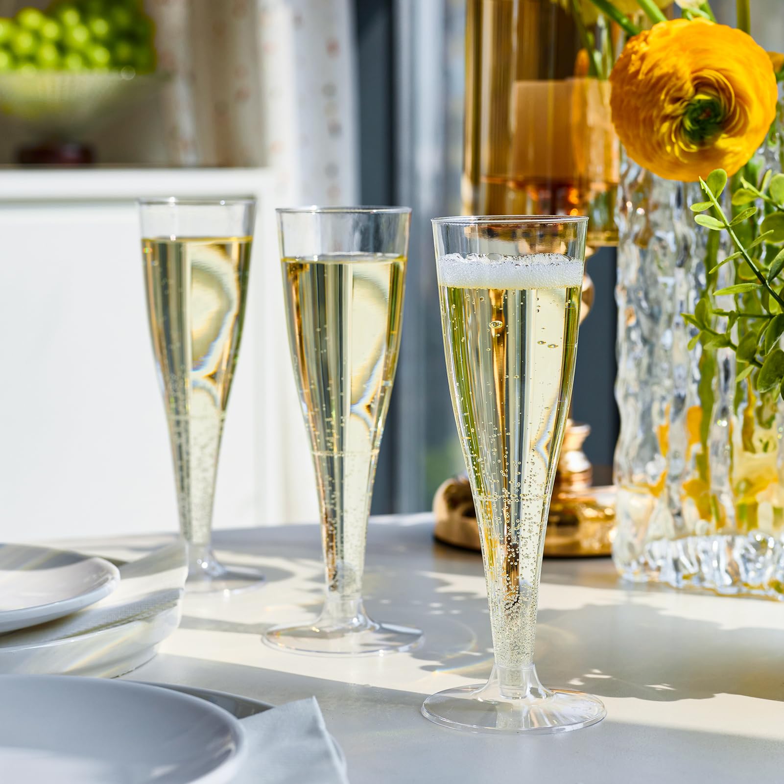 FOCUSLINE table setting with multiple flutes matching event decor