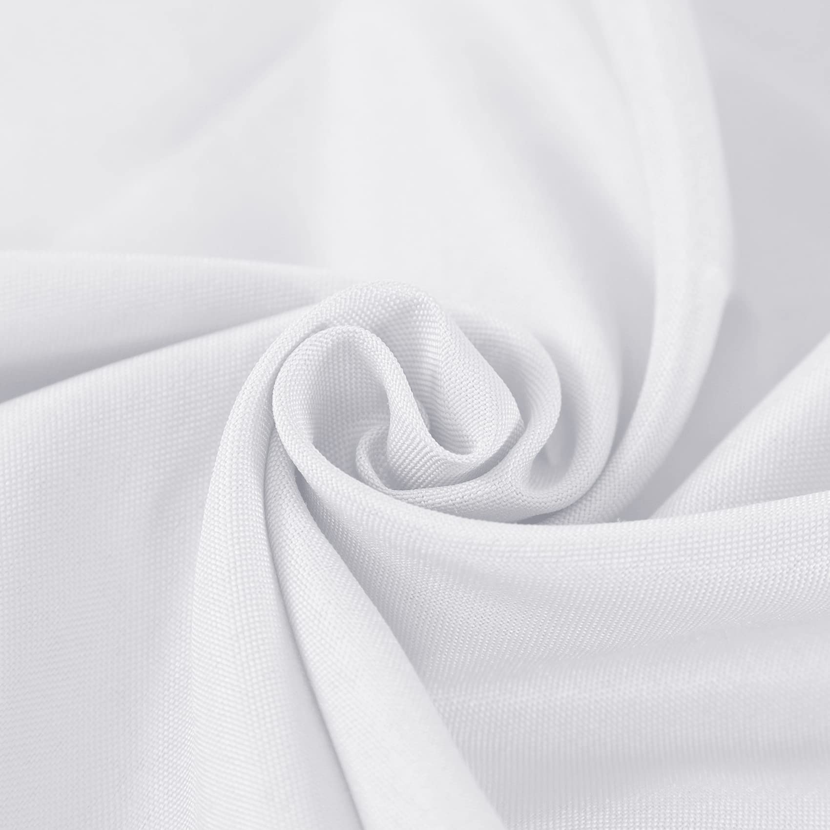 Fokitut hem and stitching detail demonstrating reinforced edges and longevity