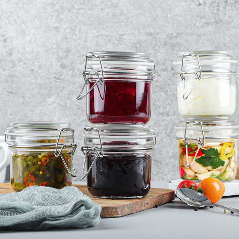 Folinstall jars on a kitchen shelf showing tidy, accessible storage