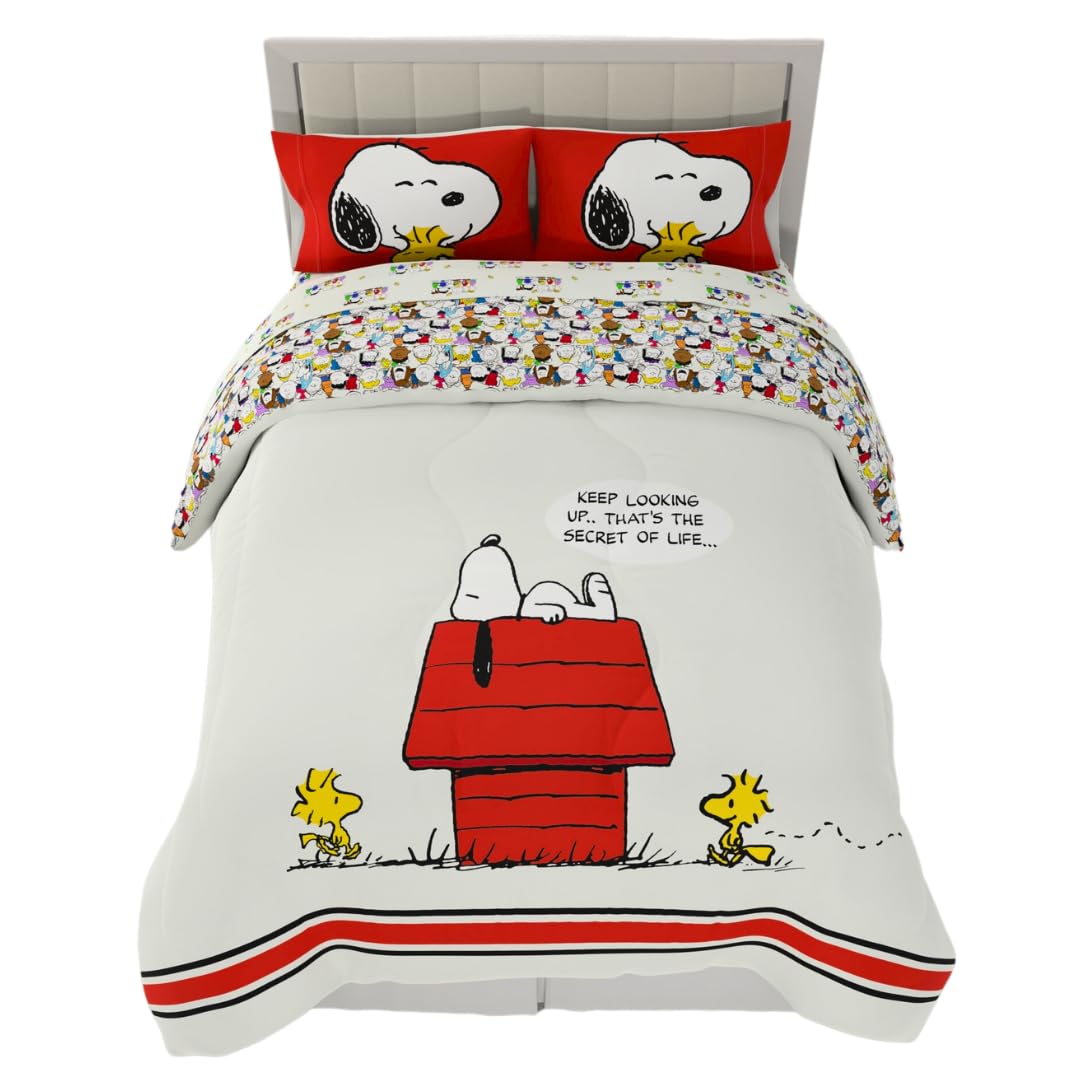 Franco Snoopy and Woodstock comforter front view showing cheerful design and cozy feel