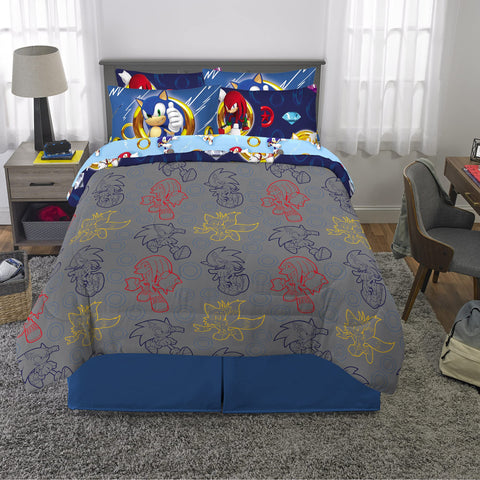 Franco styled kids bedroom with Sonic bedding showing playful, cohesive decor