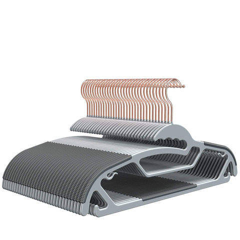 FSUTEG front view of 50-pack hangers showing space-saving benefit