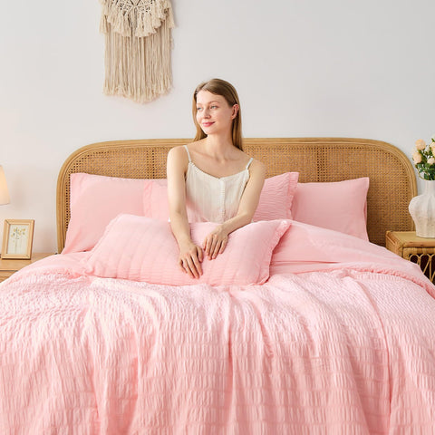 FUANNA fitted sheet deep pocket detail showing 14 inch fit and secure 360° elastic
