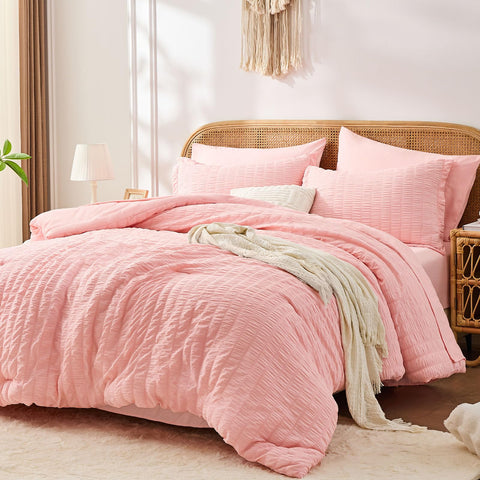 FUANNA front view of pink full 7-piece set showing complete bed styling and cohesion