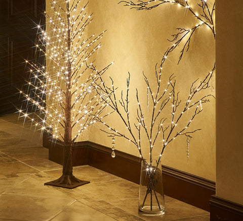 Fudios floral vase arrangement showing how branches uplift centerpieces benefit