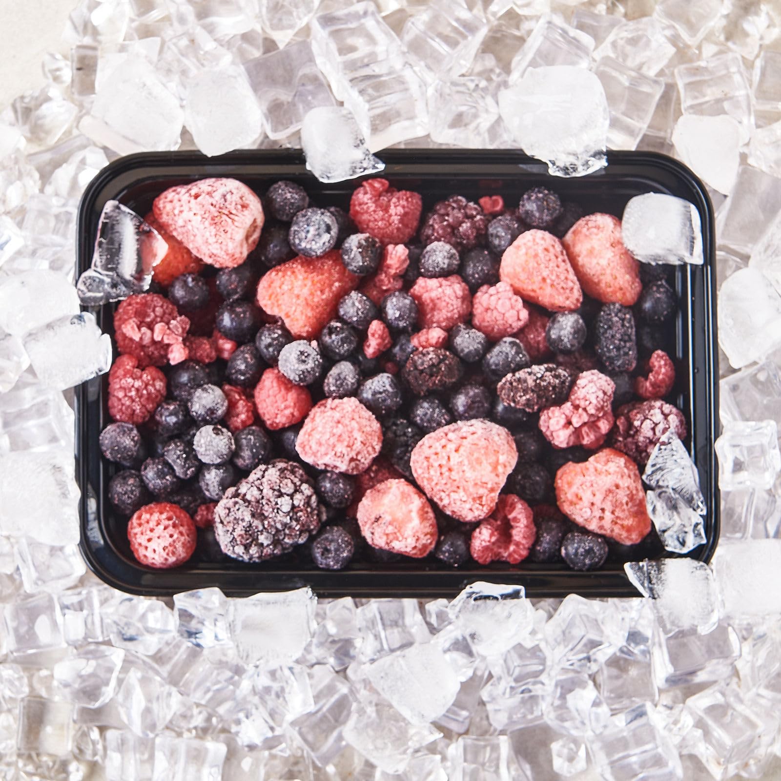 FULING container in microwave reheating a meal safely and conveniently