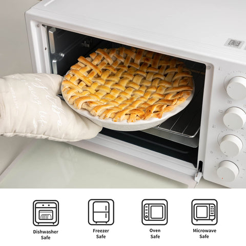 Fun Elements ruffled rim detail supports crimped crusts for presentation