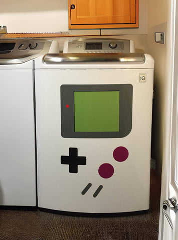 Fun Fridges FridgeBoy A and B buttons holding note showing organization benefit