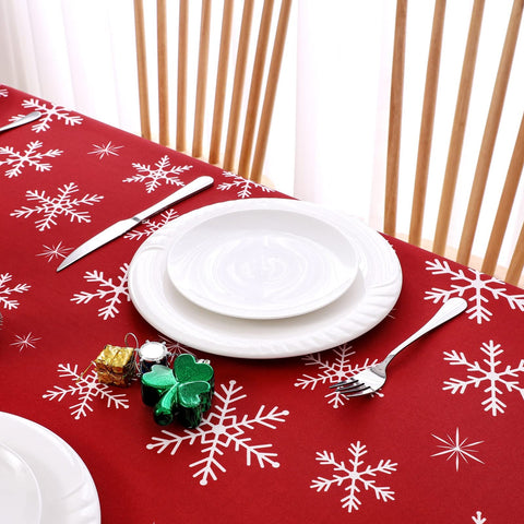 FUN WEEKEND tablecloth at an outdoor barbecue illustrating weather-resistant convenience