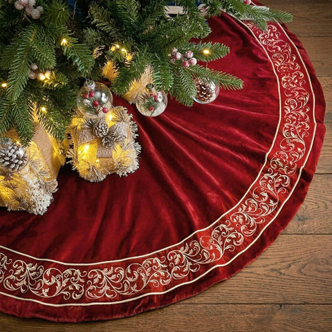 FunAcce skirt with wrapped gifts for scale, demonstrates generous coverage