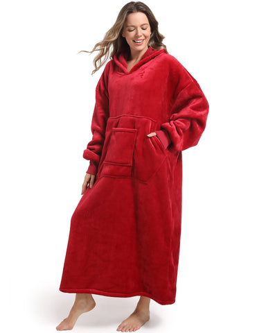 FUSSEDA front view hooded blanket showing full coverage and comfort benefit