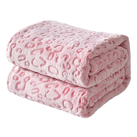 FY FIBER HOUSE front view of leopard print queen blanket showing pattern and full coverage