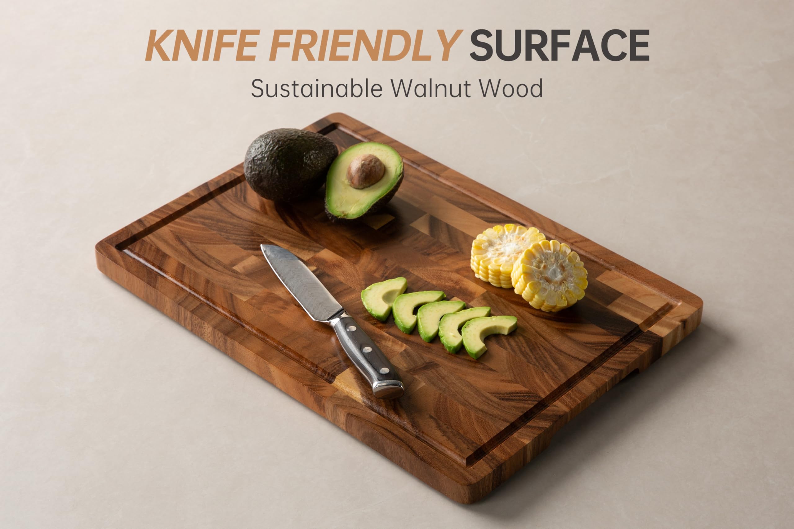 Fyctio close-up of walnut grain texture highlighting knife-friendly end-grain construction