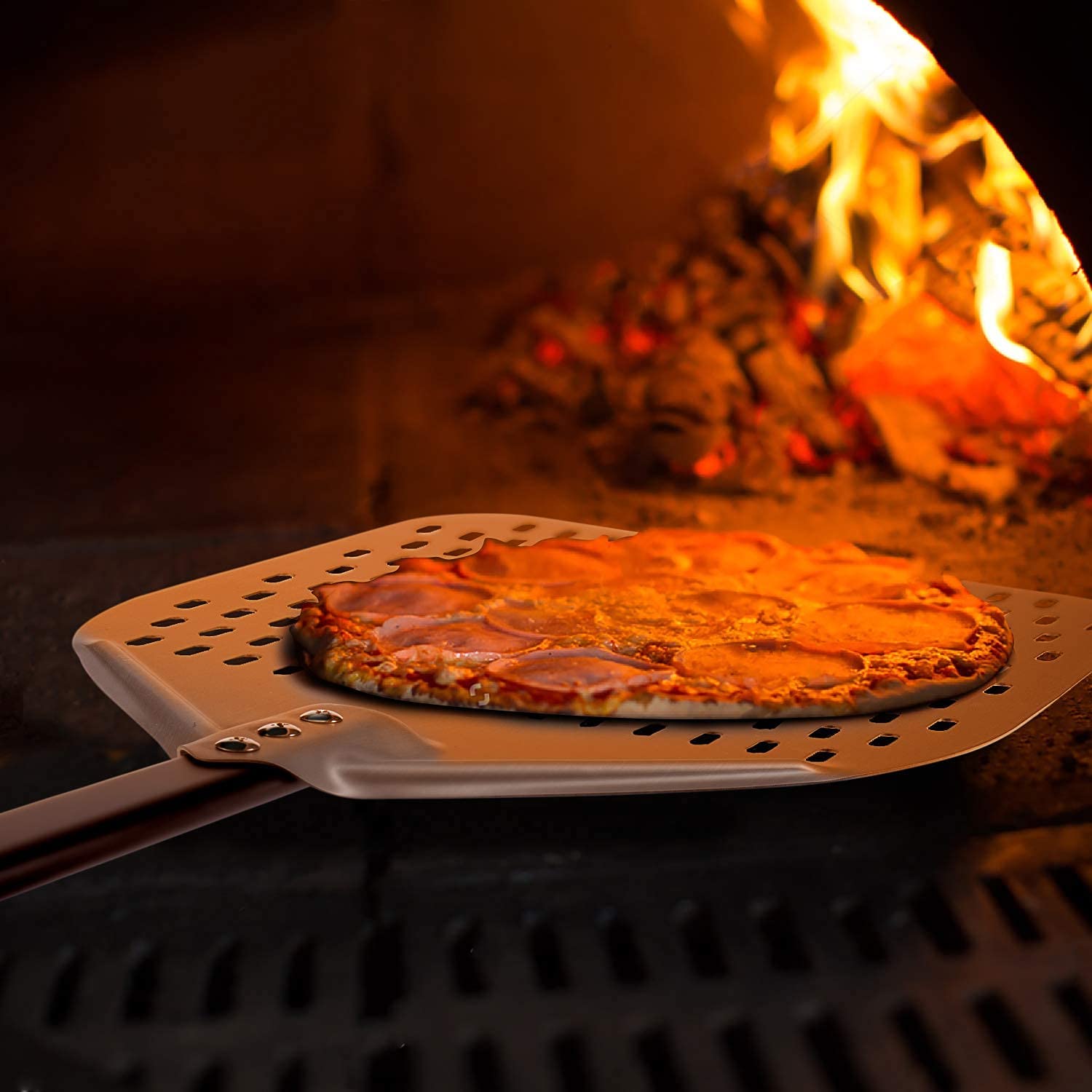 G.a HOMEFAVOR lifestyle kitchen shot, ideal gift for home pizza makers