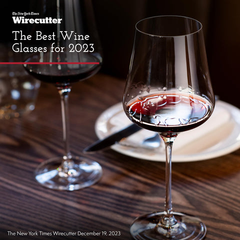 Gabriel-Glas in use with wine being poured illustrating presentation benefit