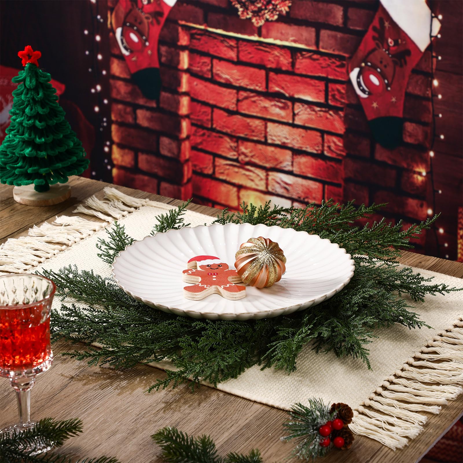 Gandeer six-piece placemat set and packaging for reusable holiday use