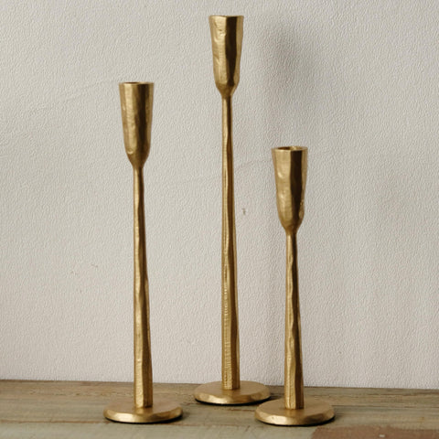 Ganwu front view of set of three candlesticks shows elegant vintage styling and balance