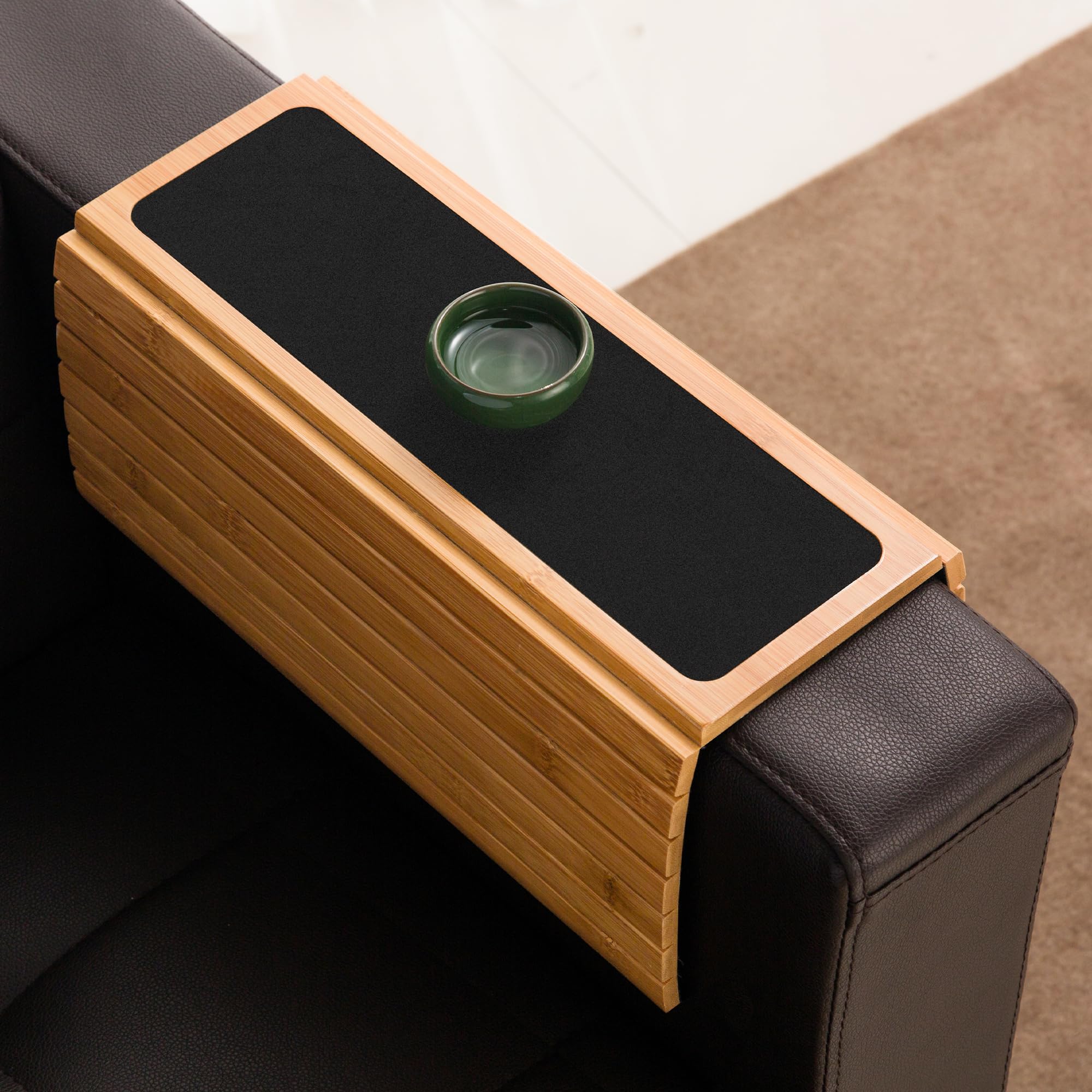 GEHE lifestyle in living room illustrating easy everyday use