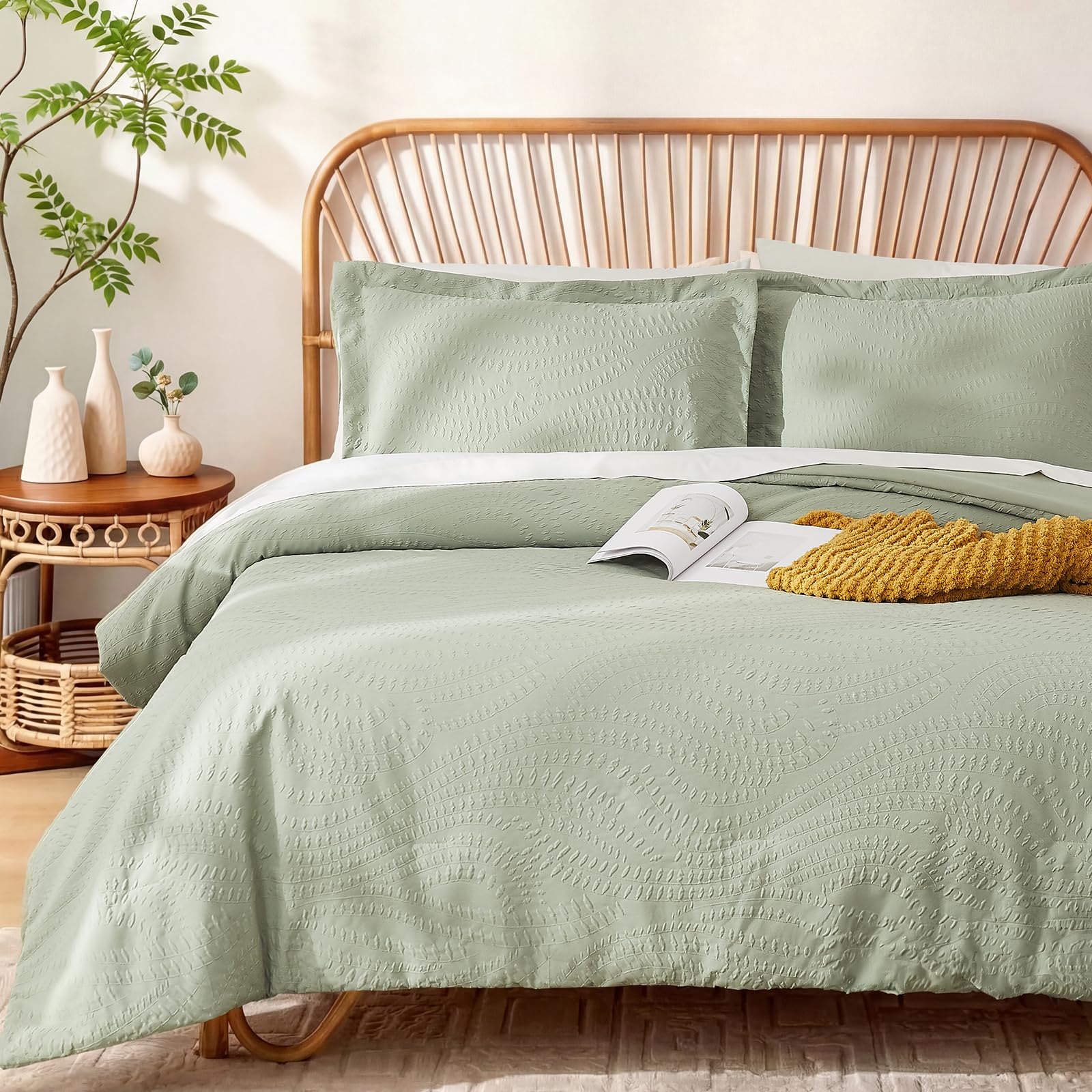 Geniospin queen comforter front view showing sage color and cozy finish