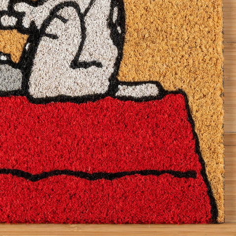 Gertmenian Snoopy side profile showing low 0.5 inch pile and door clearance