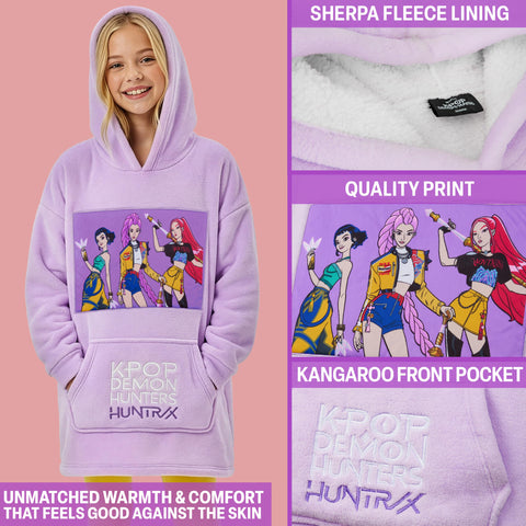 Get Trend Huntrix kangaroo pocket detail holding hands and small items