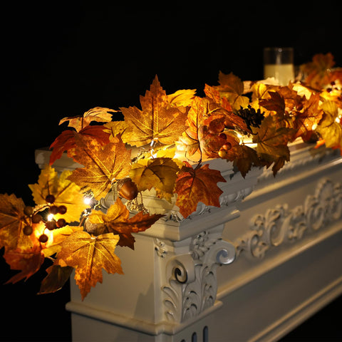 Ghrdopy close-up of fabric maple leaf texture highlighting realistic look and durable material