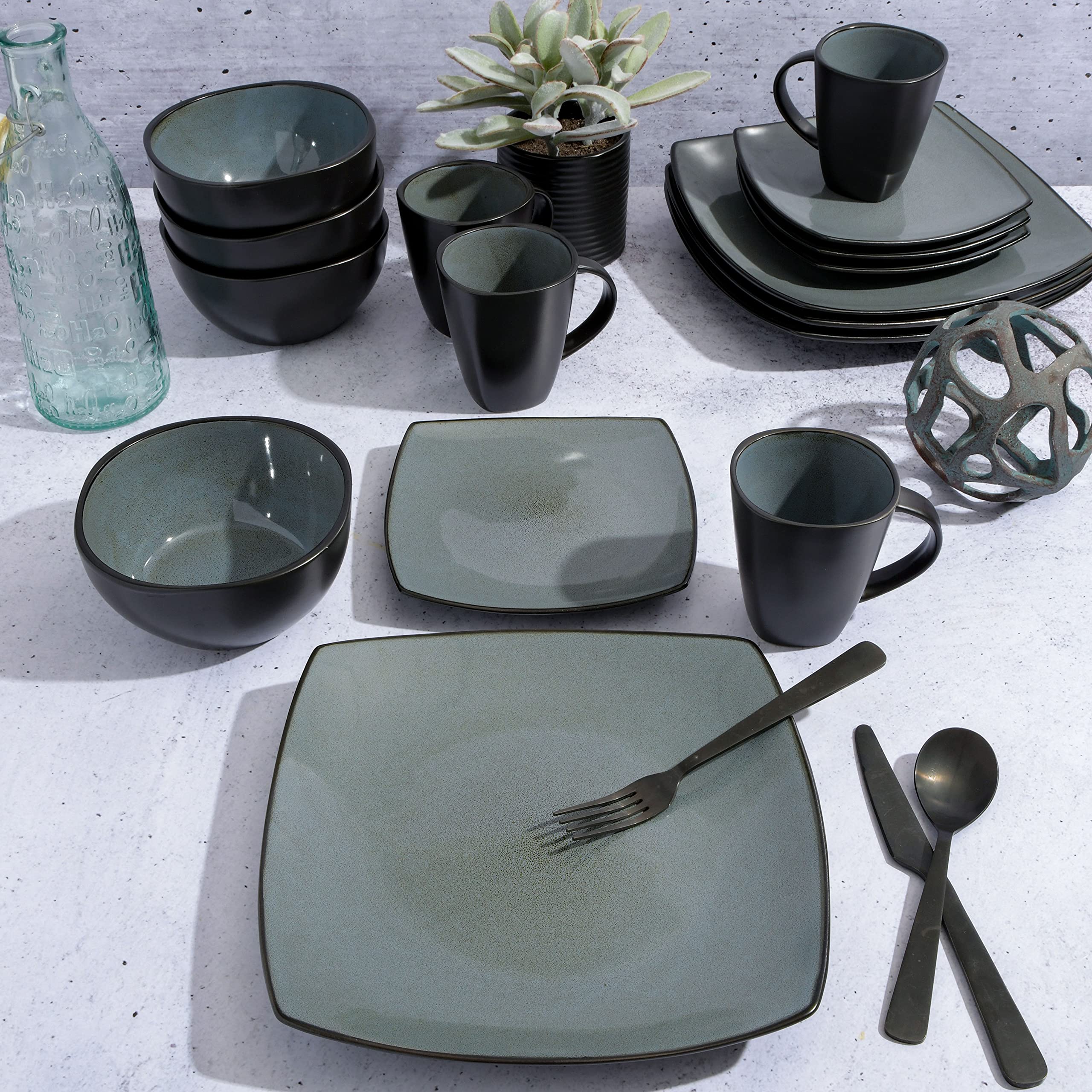 Gibson Elite cereal bowl overhead showing interior glaze and capacity, versatile serving