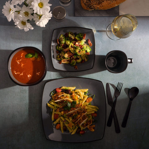 Gibson Elite dinner plate close-up showing square edge and color depth, enhances presentation