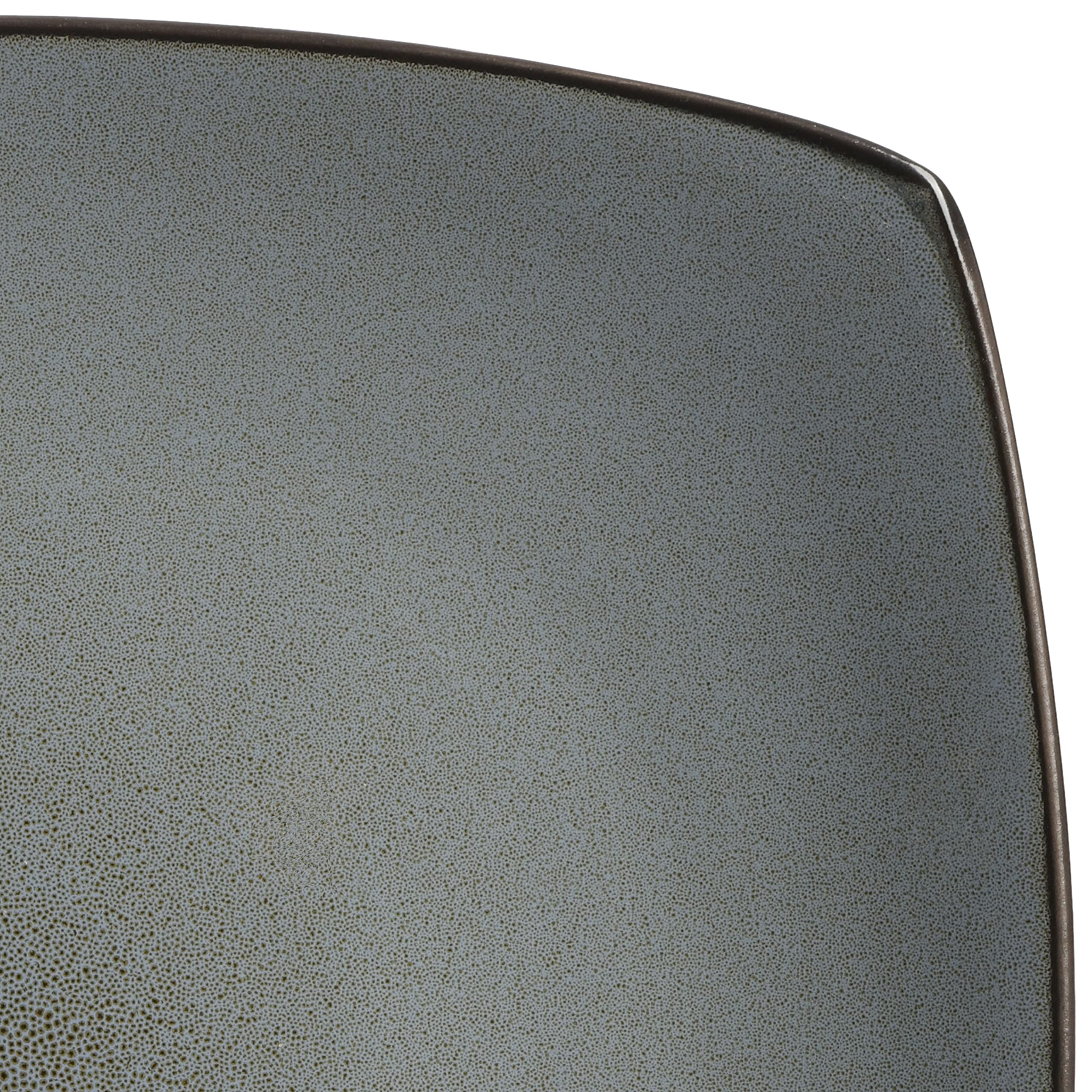 Gibson Elite stacked pieces demonstrating scale and space-saving storage benefit