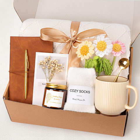 Giftissimo white Daisy box front view showing elegant presentation and instant comfort